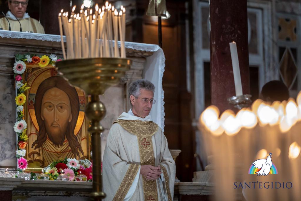 1 novembre, liturgia di tutti i Santi a Santa Maria in Trastevere, in memoria di coloro che sono morti per gravi malattie